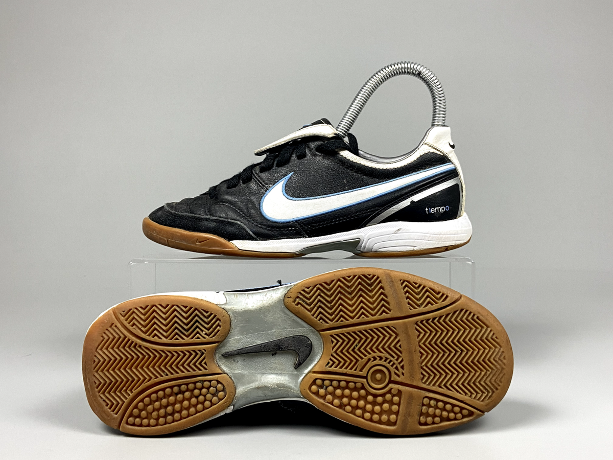 2008 Nike tiempo Legend II IC Indoor Womens US 5.5 football