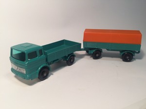 matchbox mercedes truck and trailer