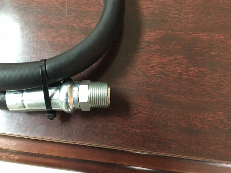 Compressed Air Jumper Hose 3/4" MPT  With Female Swivel 300 P.S.I. 2-feet Hose  - Image 2 of 3