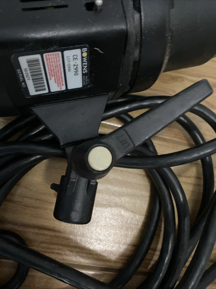 Equipo de fotografía con cabezal flash Bowens Calumet Traveller Plus para reparación Foto 4 de 4