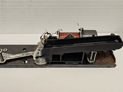 LIONEL 3662 OPERATING MILK CAR ( Mechanism On Frame ). ONLY - 第 5/6 張圖片
