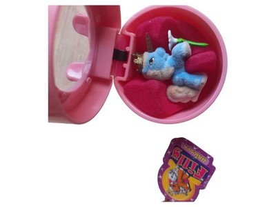 Filly Einhorn Sammelfigur Blau mit Blume und Krone in rosa Box