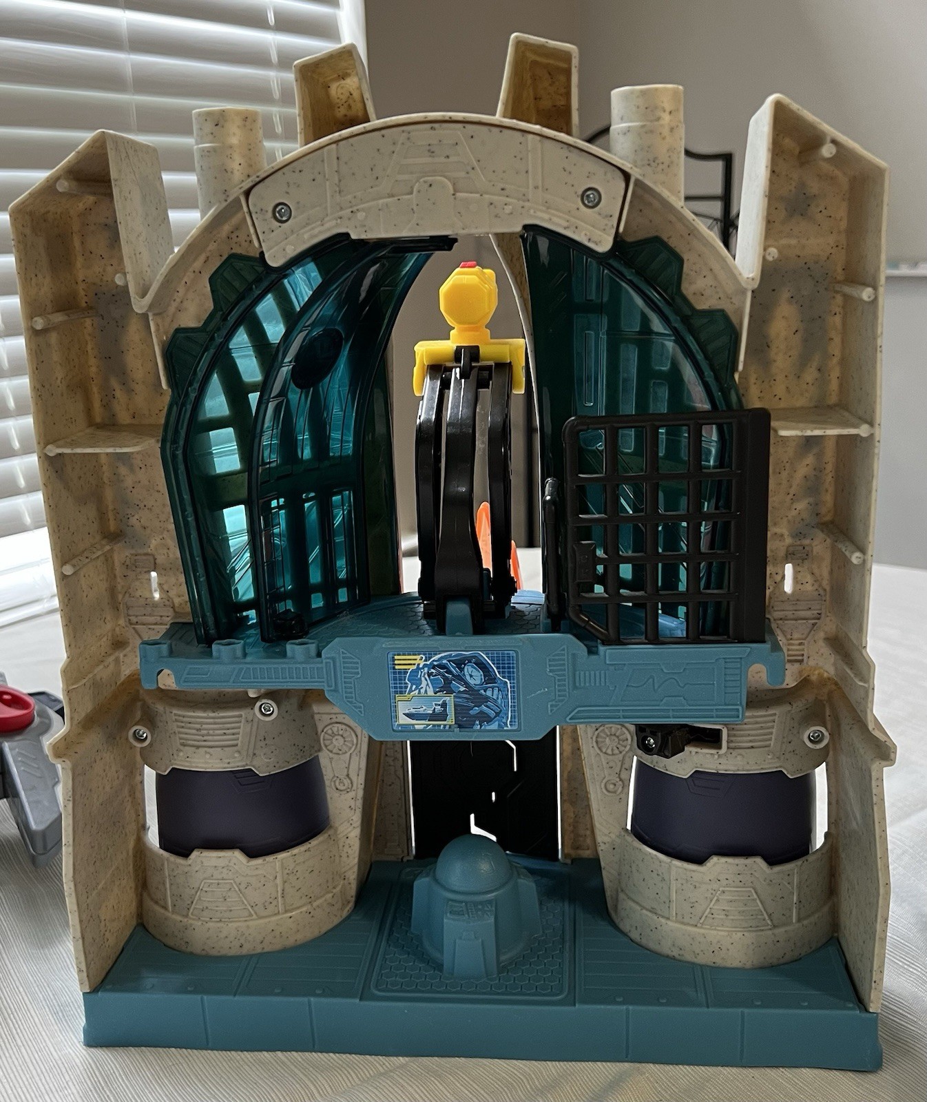 Picture 3 of 6