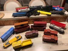 LOT OF 22 VINTAGE LIONEL TRAINS O GAUGE Train Steam Engine 2085 TENDER WOW