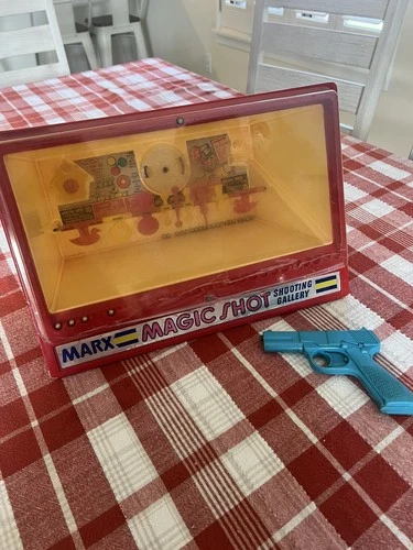 1973 Marx Magic Shot Red Shooting Gallery Game Complete w/WORKING GUN