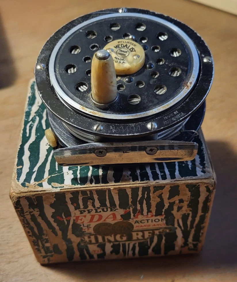 Vintage Pflueger Medalist Fly Reel | eBay