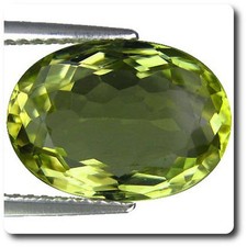 Minéraux et pierres précieuses. 5.06 cts SILLIMANITE . IF Afrique.