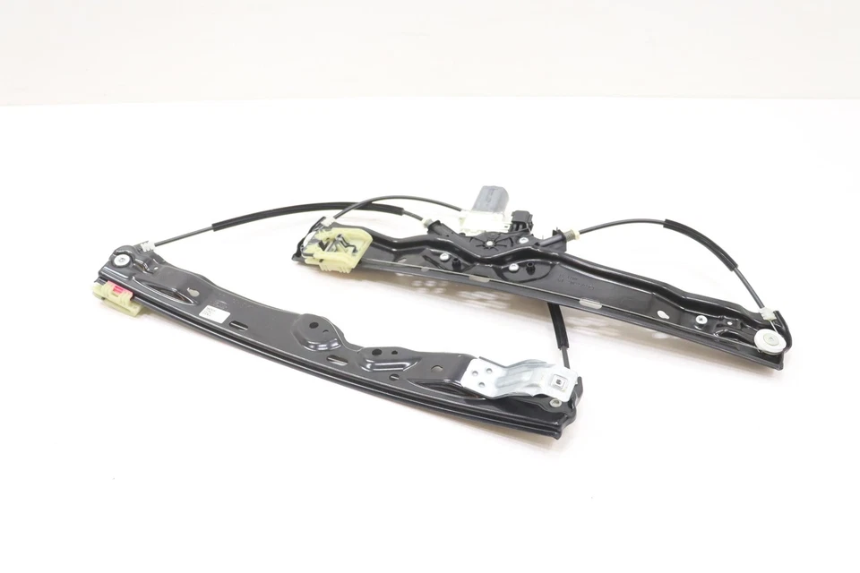 Regulador de puerta delantera Discovery Sport 2022 Foto 4 de 4