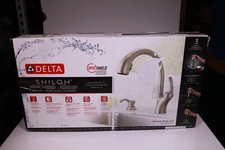 DELTA Shiloh Pull Out Sprayer Kitchen Faucet New, Sealed 19790Z-SPSD-DST