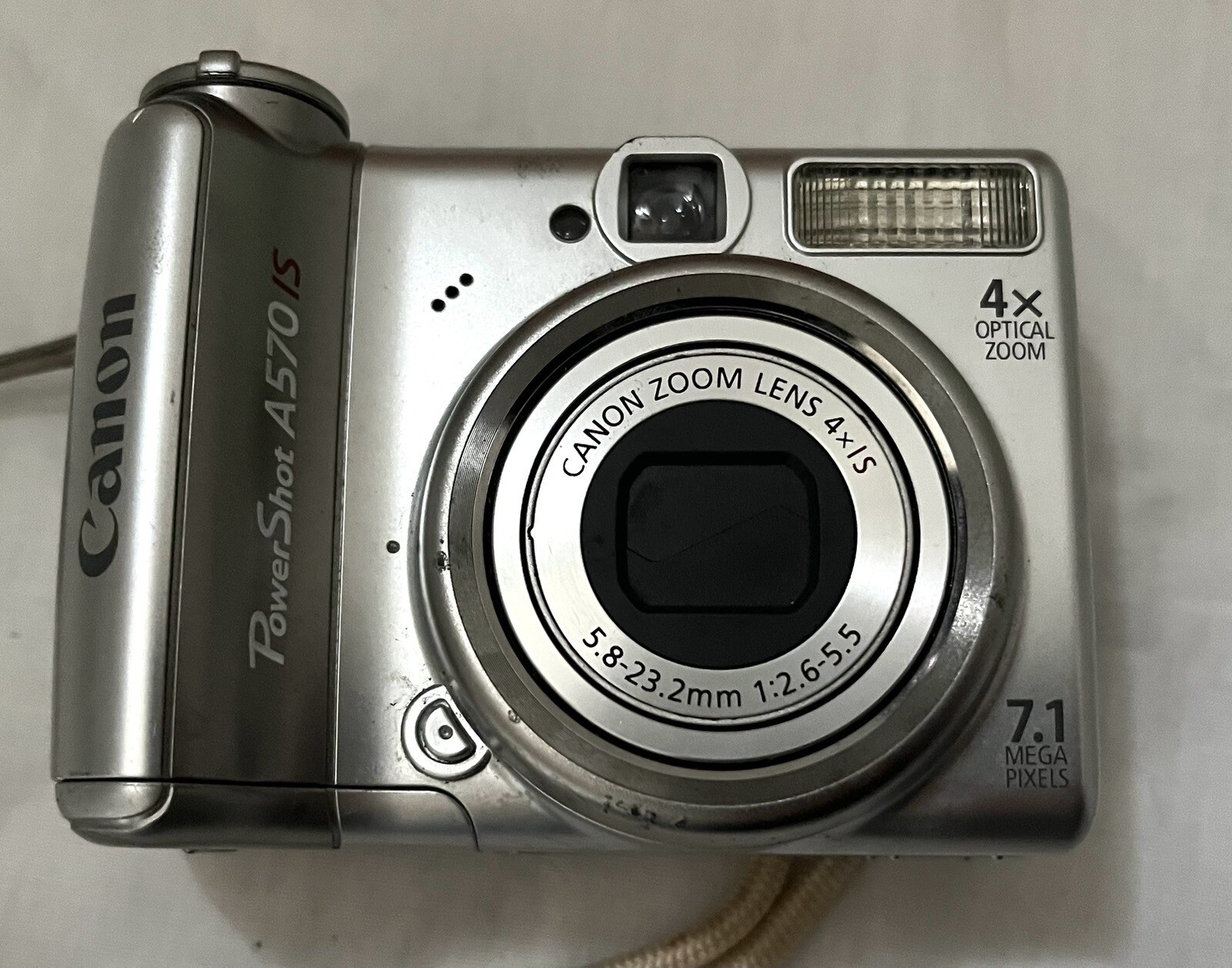 Canon PowerShot A570 IS Digital Camera with box ++ For Parts Or Repair