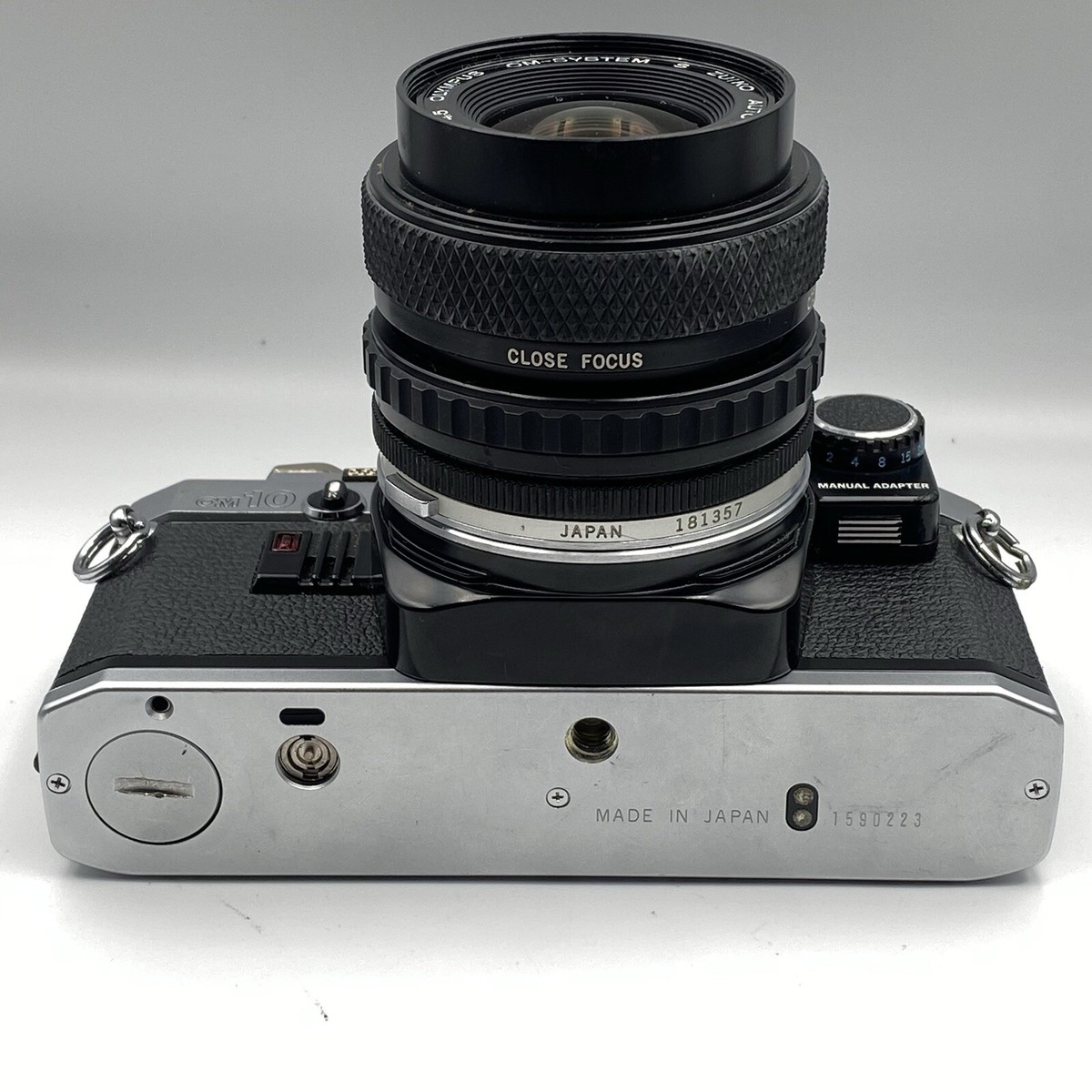 Olympus OM-10 Film Camera S. ZUIKO 35-70mm f3.5-4.5 Lens From