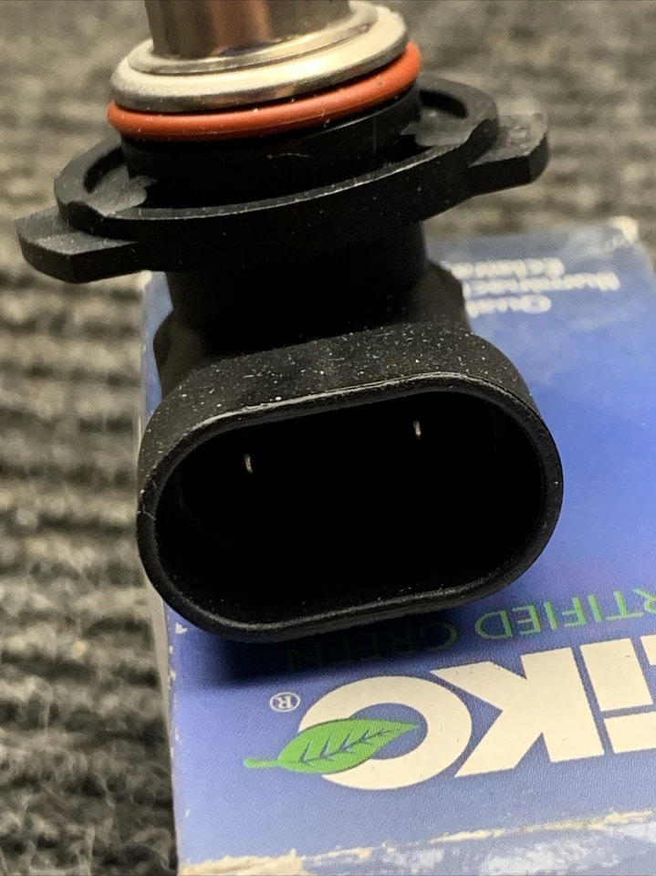 Bombilla antiniebla delantera NOS Eiko 9140-LS para Ford Lobo 2015 Foto 3 de 4