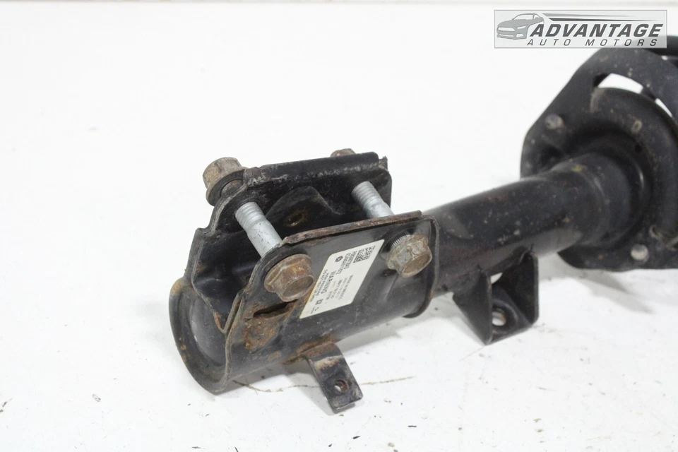 Chrysler Pacifica 2017-2024 tracción delantera derecha puntal de choque con resorte helicoidal OEM Foto 3 de 4