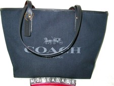 coach city zip tote with horse and carriage