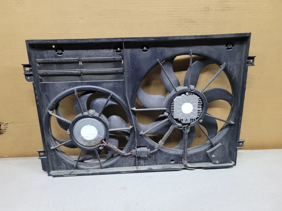 Ventilador de refrigeración del motor de golf Volkswagen CC Jetta Passat 2009-2012 1K0121207 OEM Foto 3 de 3