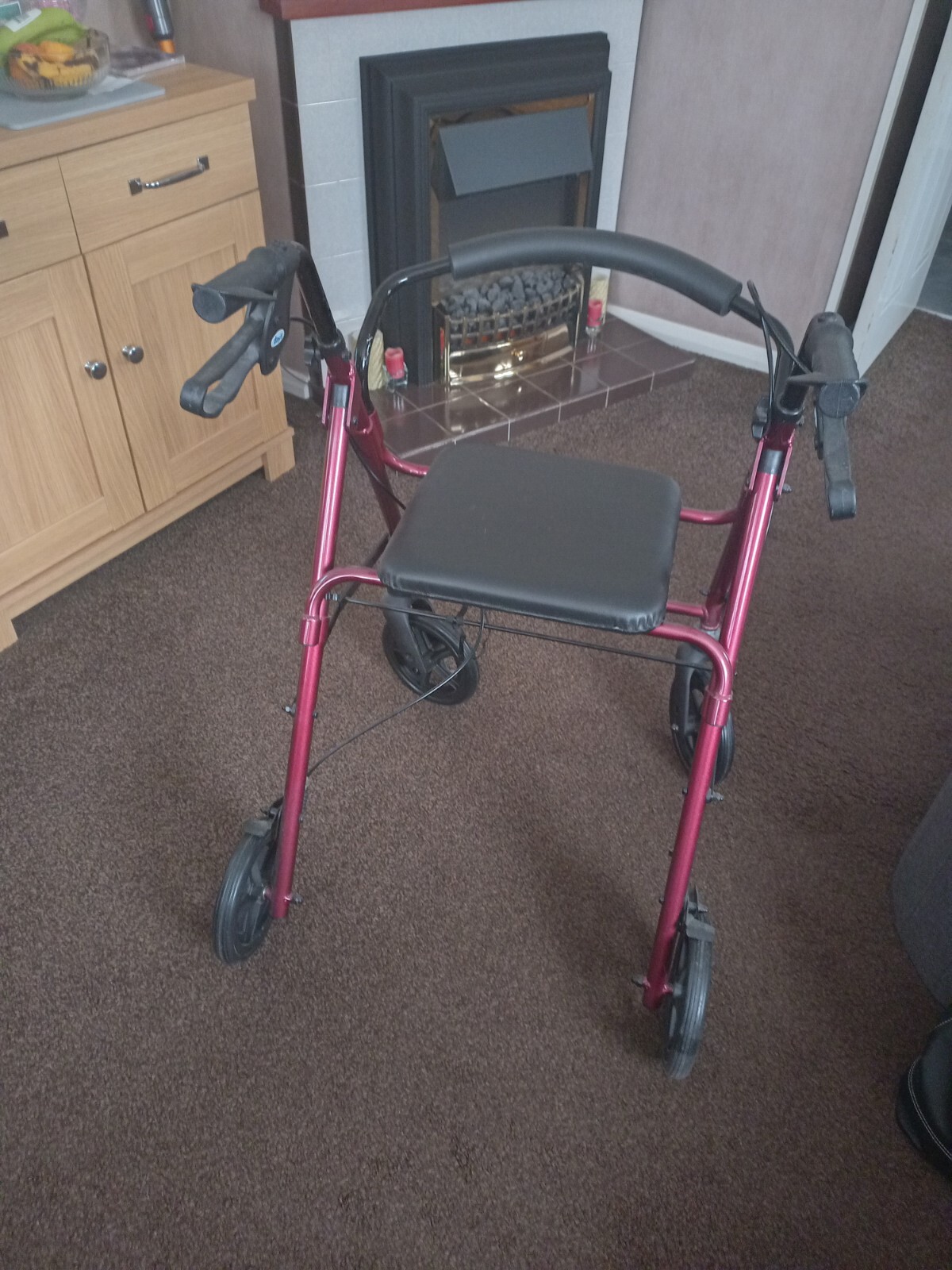 Mobility walker with seat. Brand new, not used. VGC. Collection only