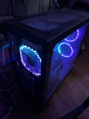 Desktop Gaming Computer Runs Good 16gb Ram Needs A Few Upgrades Good Condition
