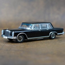 AUTOart 1:43 Mercedes-Benz Typ 600 Pullman W100 SWB Collectible Car