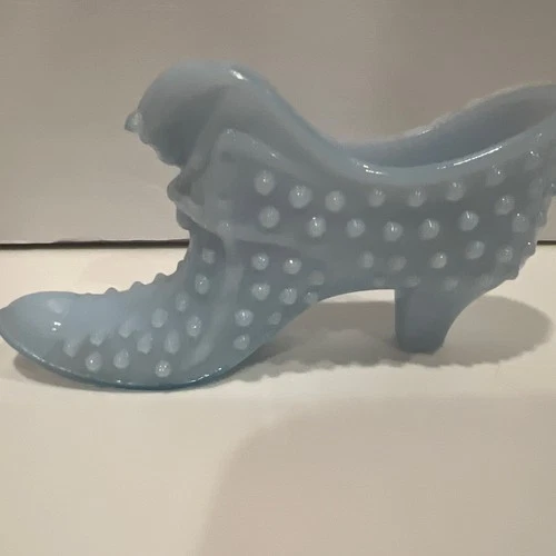 FENTON BABY BLUE MILK SLAG GLASS HOBNAIL GLASS CAT HEAD SHOE