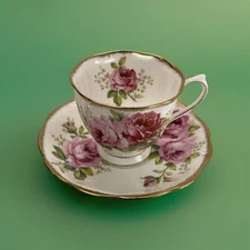 Royal Albert Bone China England American Beauty Teacup Set Pink Roses Gold Trim
