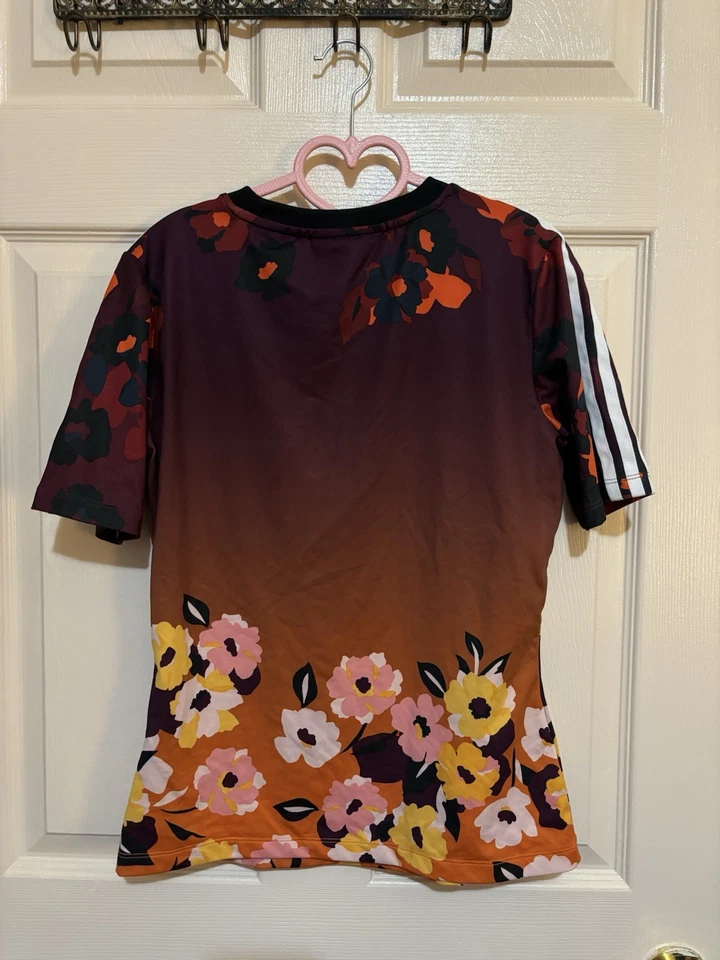 Camiseta Adidas Originals X Her Studio London Foto 3 de 4