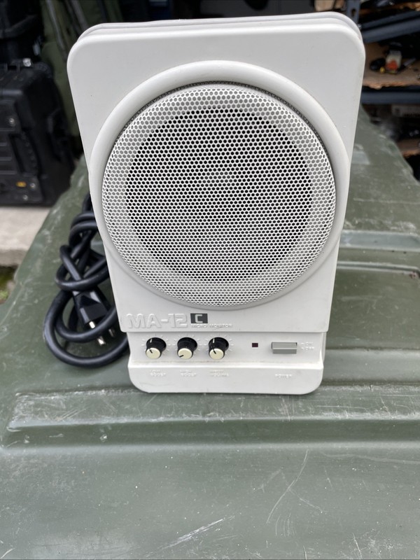 Roland MA-12C Stereo Micro Monitor Single Powered Speaker