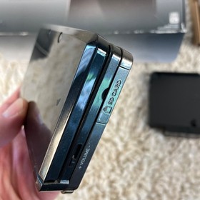 Nintendo 3DS Cosmo Black Handheld Console System CTR-001 Complete in Box CIB