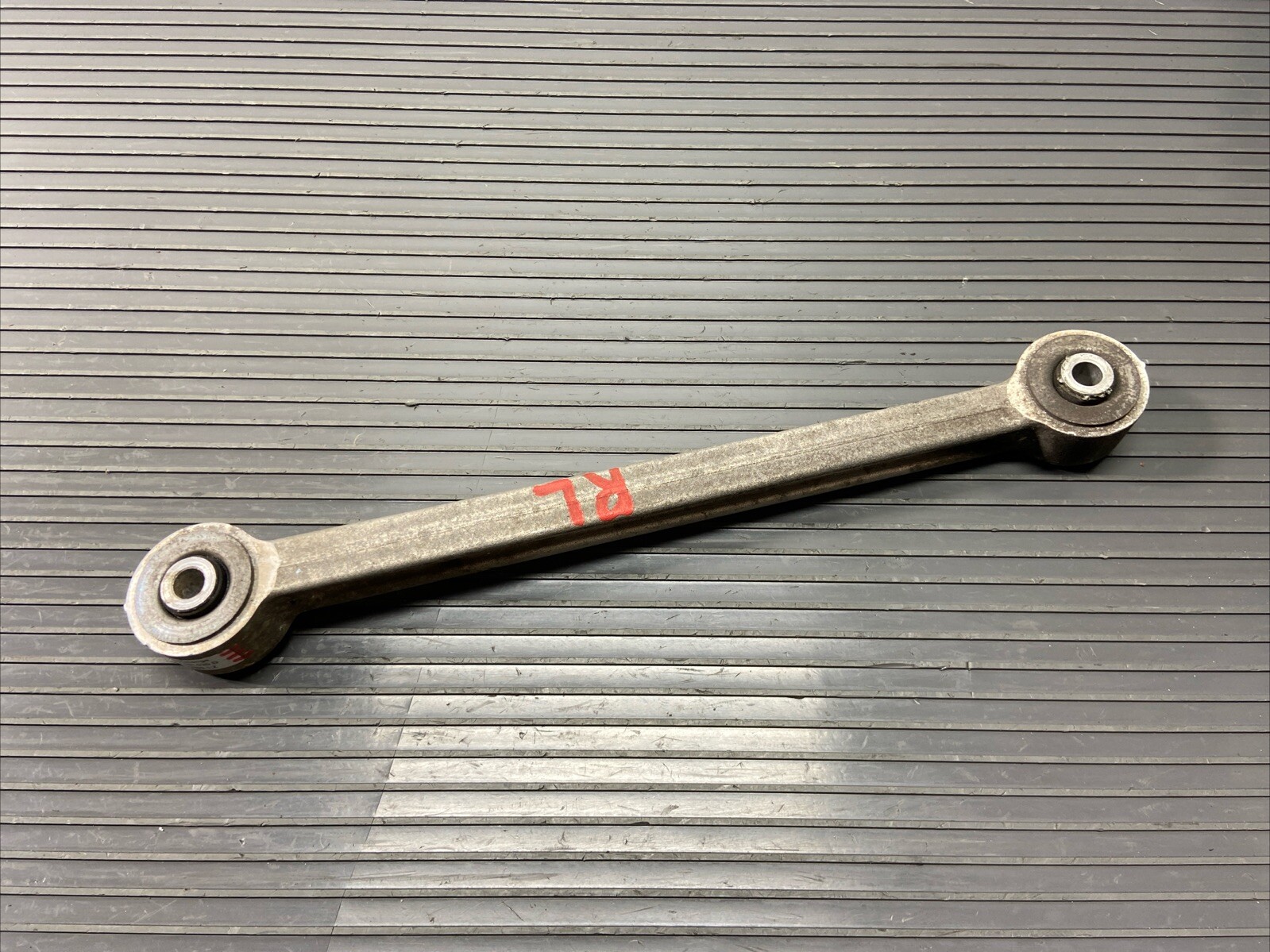 2010-2015 Audi R8 42 Rear Left or Right Control Arm Suspension Link 70k Mil OEM