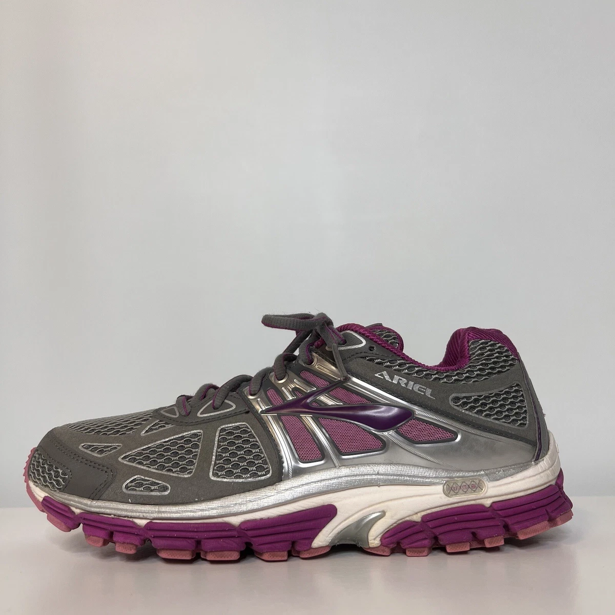 Brooks Ariel 14 Grey Purple Athletic Running Shoes 1201641B085 Womens Sz 10.5 B