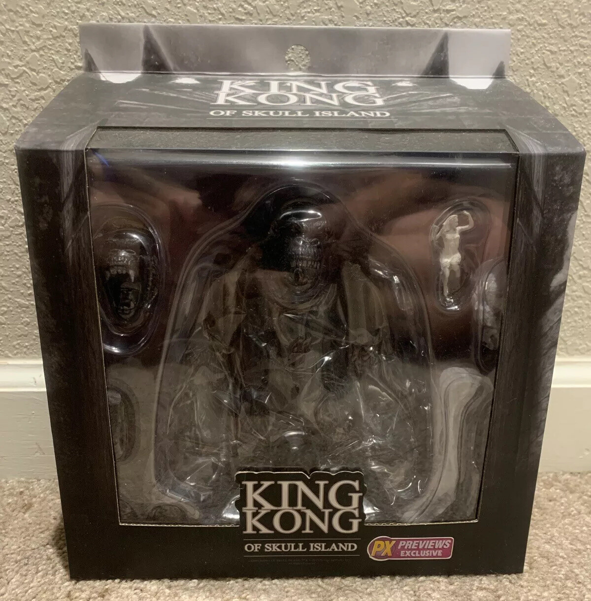 mezco king kong black and white