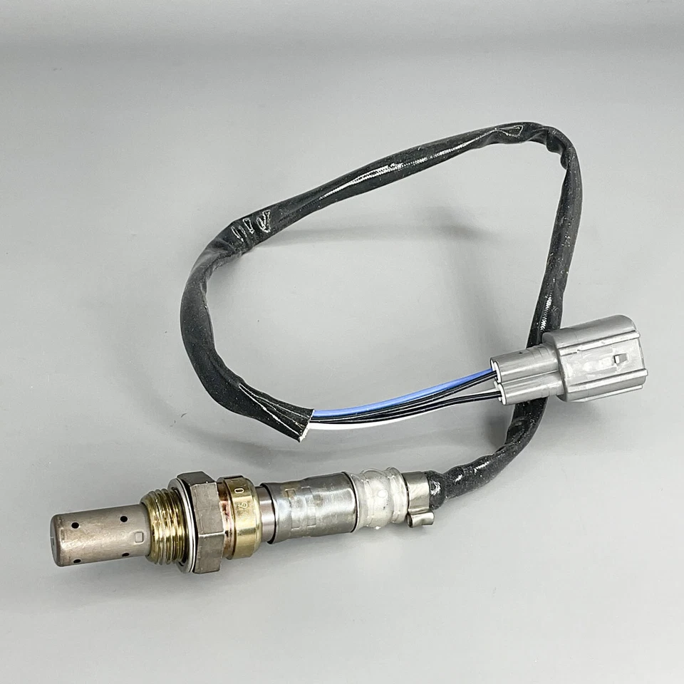 OE Bosch 13733 Oxygen Sensor  For 1999-2003 Toyota Camry Subaru Outback Solara - Image 2 of 4