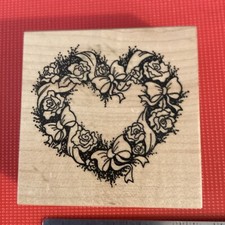 F3: PSX Rubber Stamps: Heart Shaped Wreath Of Roses
