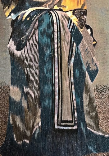 ANTIQUE CHINESE SILK EMBROIDERY PORTRAIT OF A WOMAN PLAYING A PIPA - Picture 7 of 12