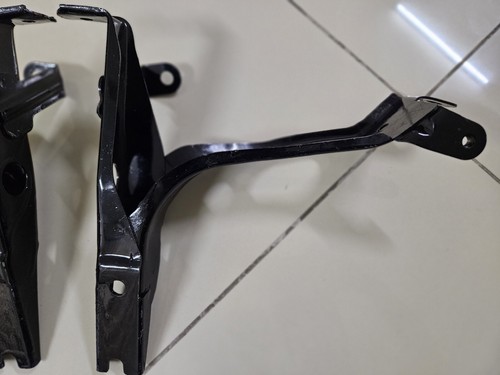 Soportes delanteros parachoques Toyota Corolla KE70 AE70 JDM (Nuevo) - Imagen 2 de 6