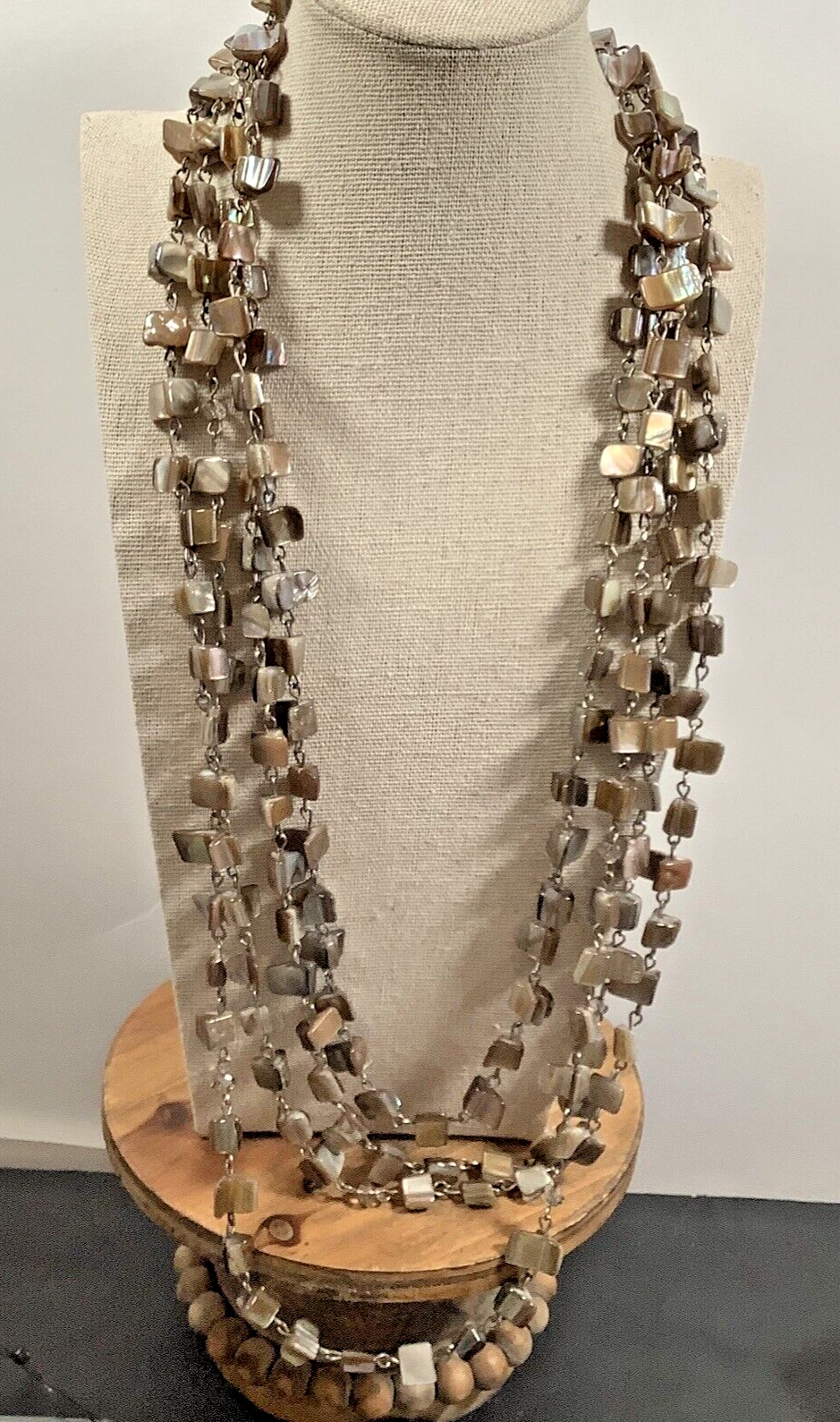 VETEMENTS Collana Kenneth Cole Multi Filo Conchiglia Abalone Sfumature di Marrone 27"