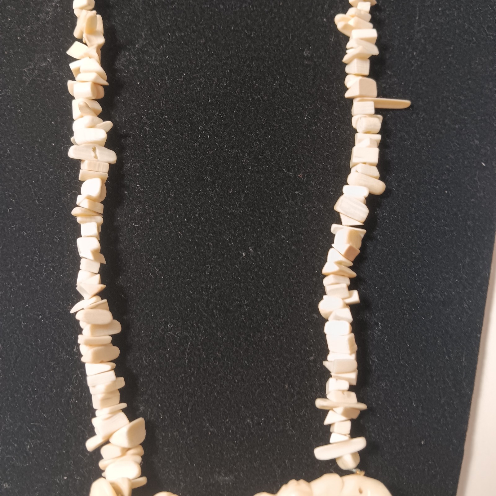 Carved Shell Flower Necklace Fixed Loop Boho Cost… - image 4