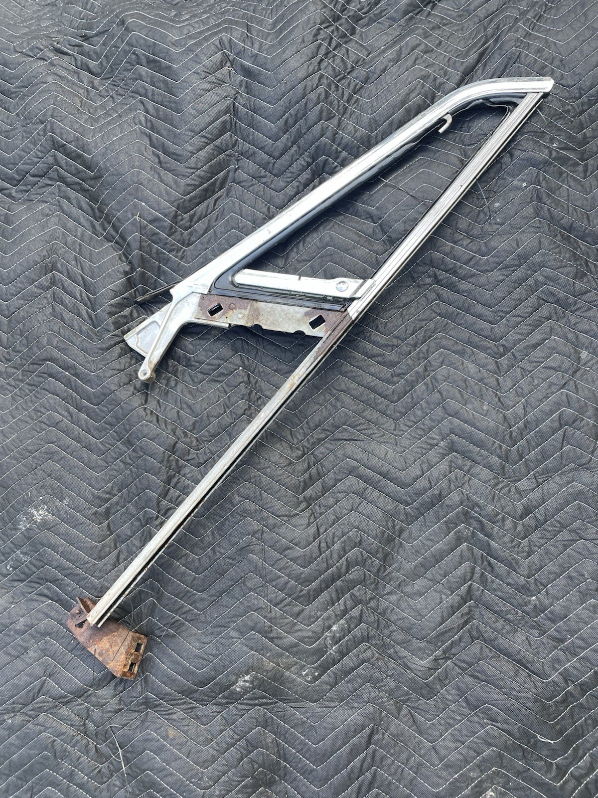 Picture 1 of 3