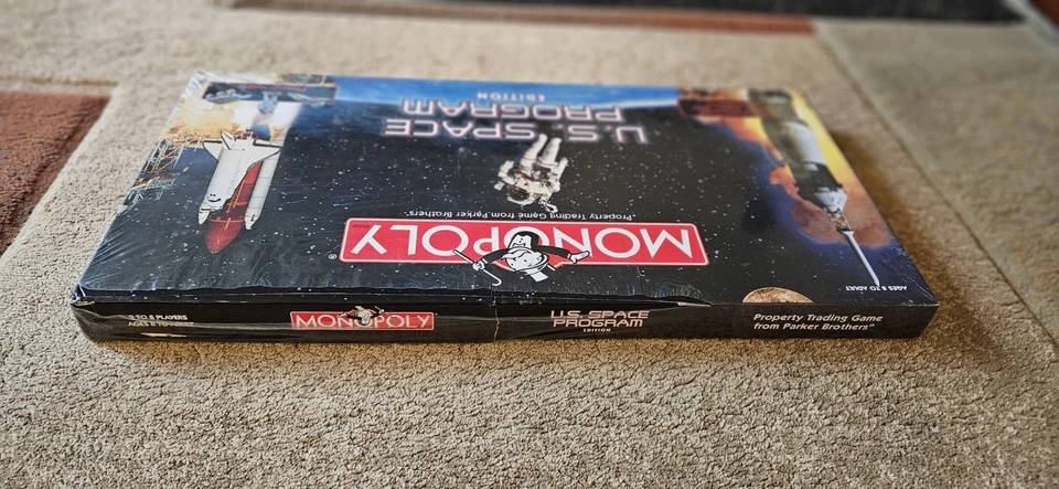 U.S. Space Program Edition Monopoly 1998 New Factory Sealed. Box has light wear. - Image 4 of 4