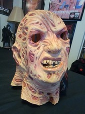 Rubie's Freddy Krueger Nightmare On Elm Street Latex Mask w/stand
