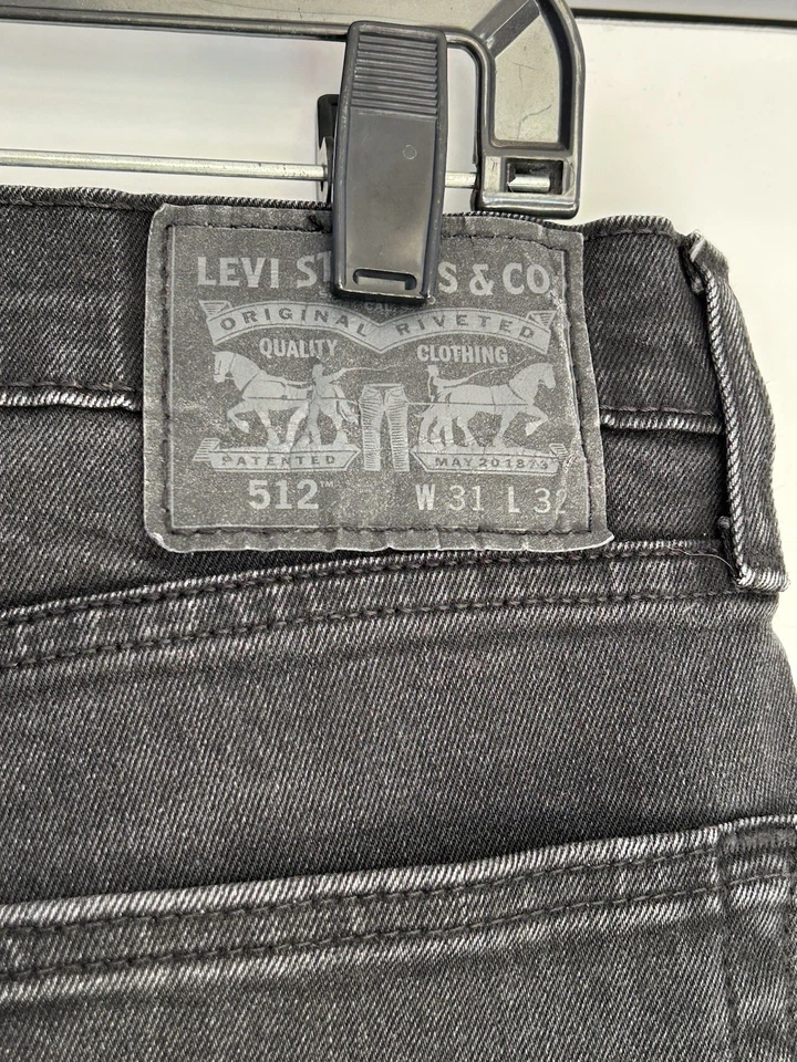 Pantalones de mezclilla ajustados Levi's 512 para hombre negros denim 5 bolsillos talla 31x32 Foto 3 de 4