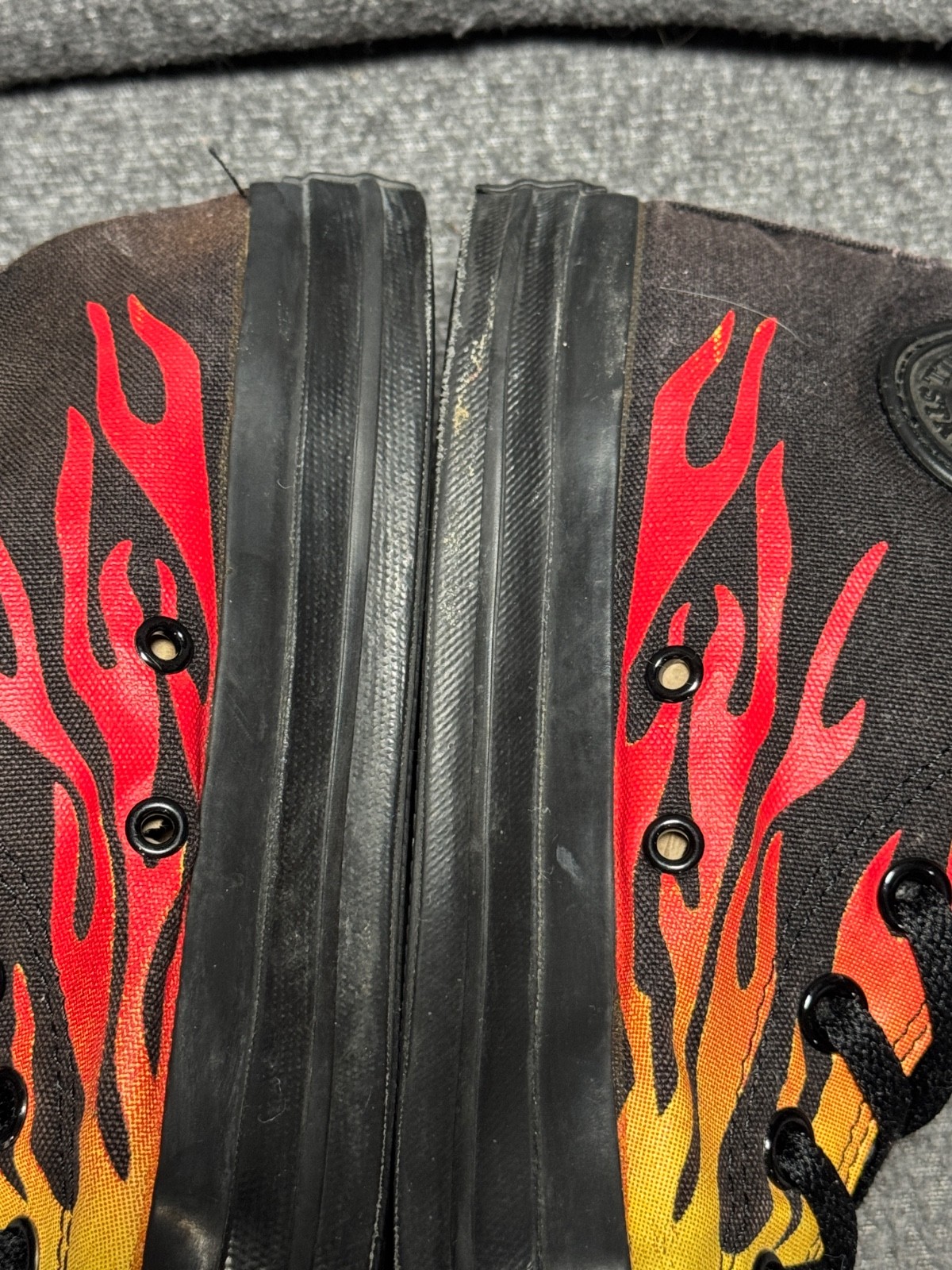 Vintage Converse High Tops Men 9 Black Red Yellow Flames thumbnail 6