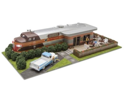 MENARDS ROCKET DINER CITY BUILDING ACCESSORY SMOKING! O GAUGE O SCALE OPERATING