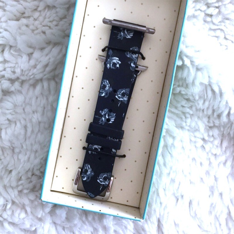 在庫・大人気★KATE SPADE Blue Silicone Band for Apple Watch KATE SPADE BLUE FLORAL SILICONE BAND FOR APPLE WATCH 38/40