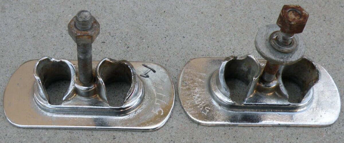 1956 T-BIRD 限定プレート Philip Palma作 米国製 1955-1957 Ford Thunderbird Convertible Top Latch Side Clamp Plate