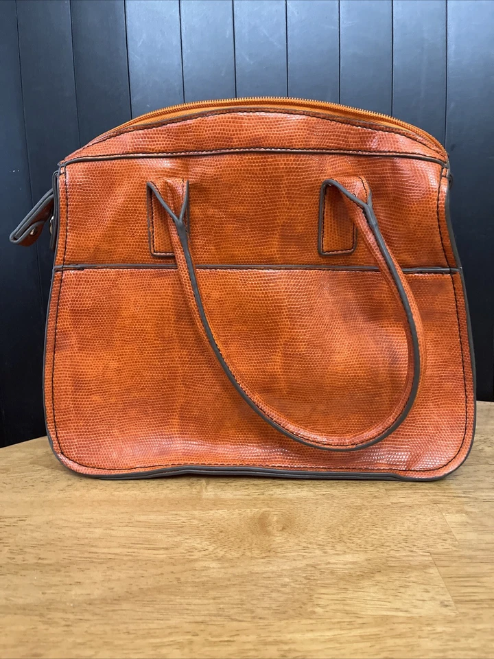 London Fog 橙色皮革中号钱包双手柄清洁 — 第 4/4 张图片