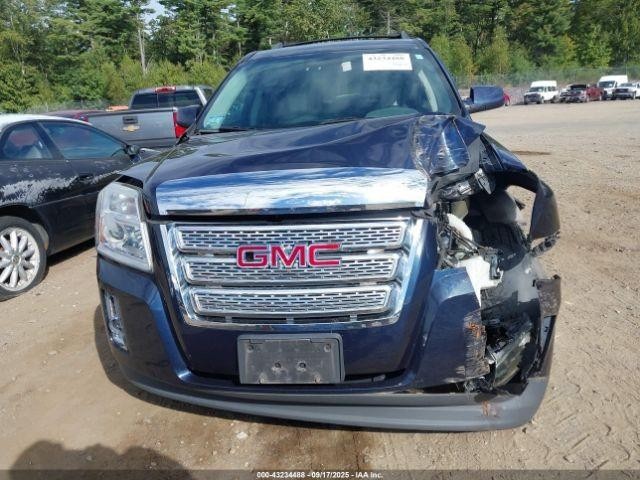 Used Front Right Door Assembly Front fits: 2015 Gmc Terrain Front Right Grade A