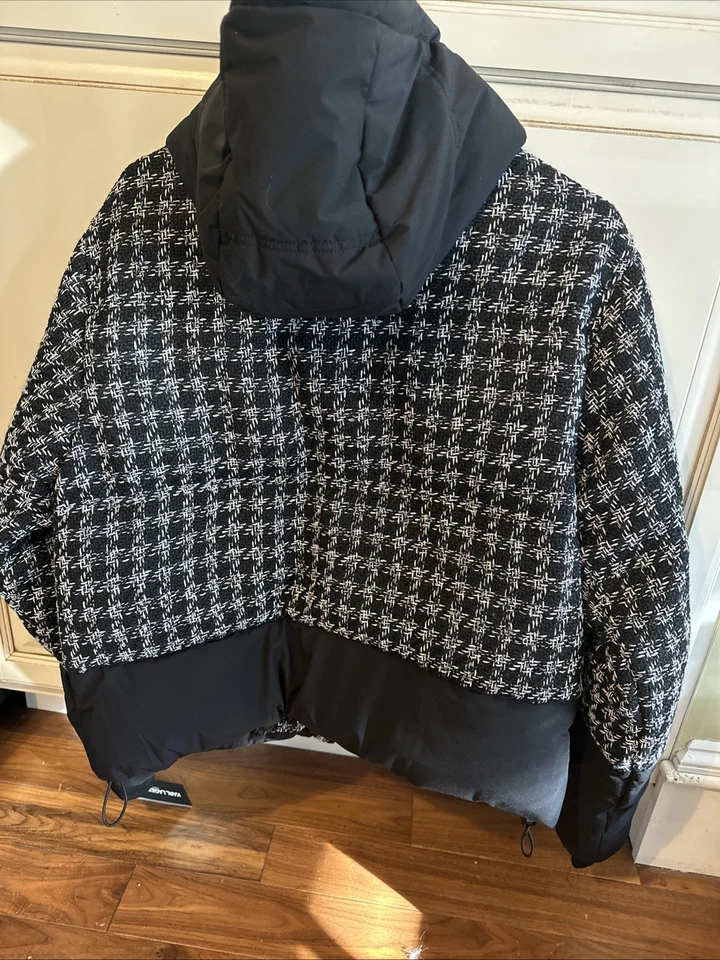 Chaqueta acolchada con capucha pata de gallo para mujer KARL LAGERFELD PARIS, talla M Foto 3 de 4