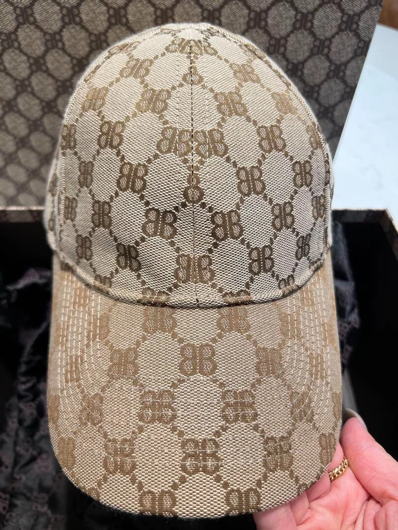 BALENCIAGA×GUCCI collaboration HACKER cap S size 55cm beige used from japan