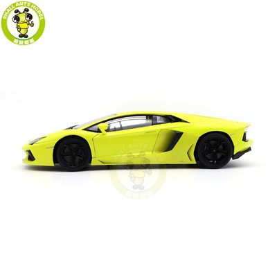 Lamborghini Aventador LP 700-4 ミニカー 1/18 Lamborghini-Aventador-LP700-