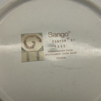 Sango Canyon 97 4890 Southwestern Geometric Design Salad